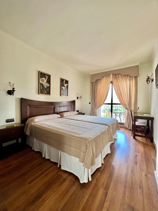 Hotel Dolmenes Antequera