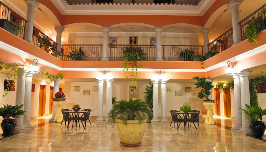 Hotel Dolmenes Antequera