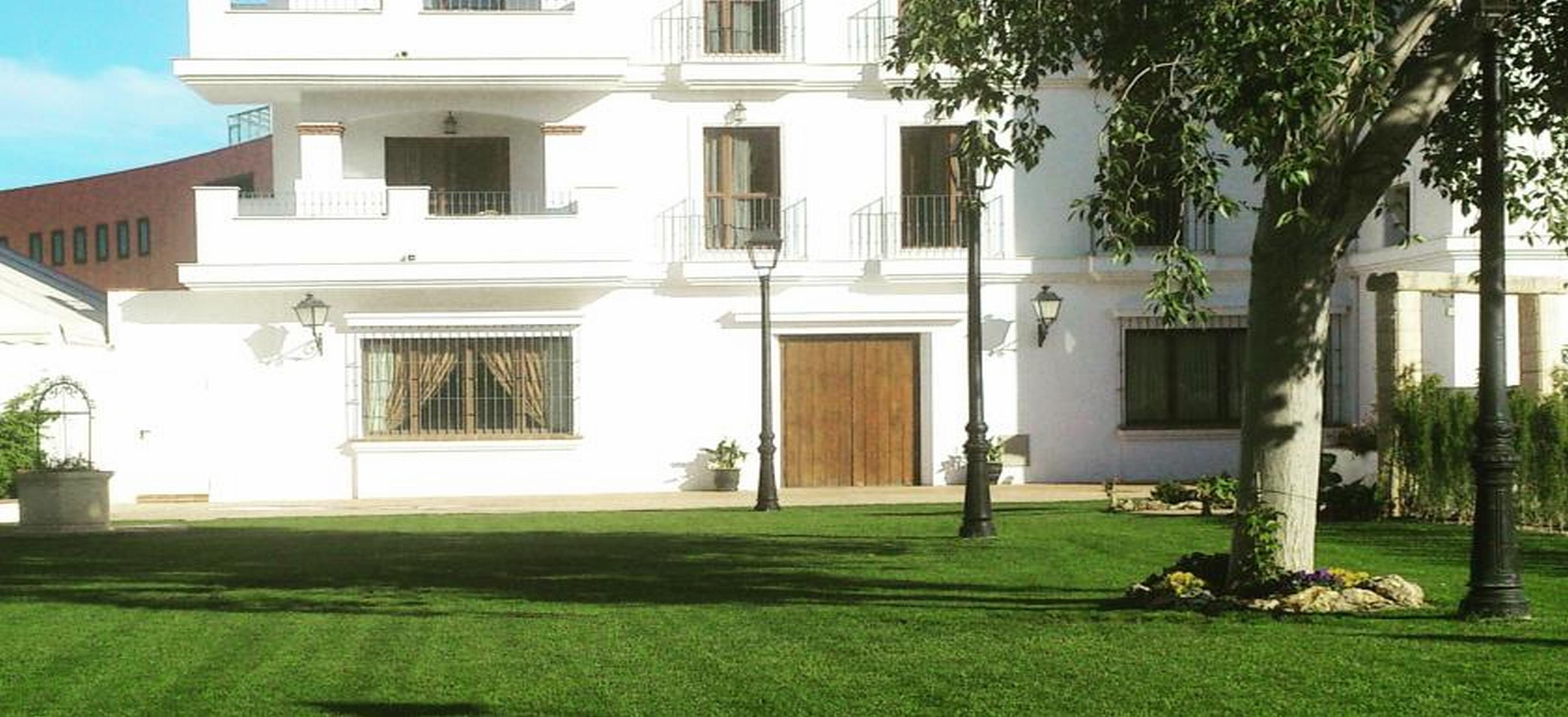 Dolmenes Hotel 3*